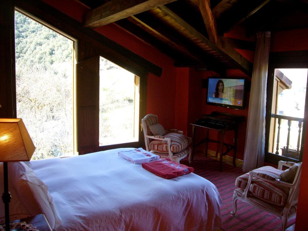 Posada El Bosque Mieses Extérieur photo
